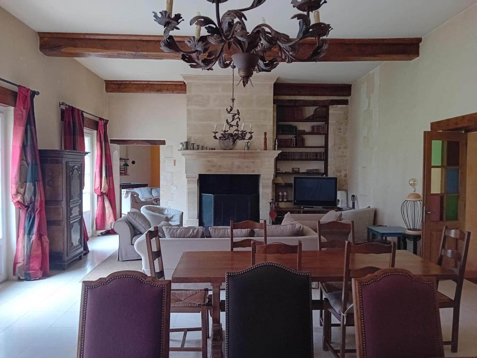 Château de Tilly-sur-Seulles Extérieur photo