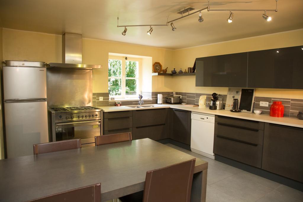 Château de Tilly-sur-Seulles Extérieur photo