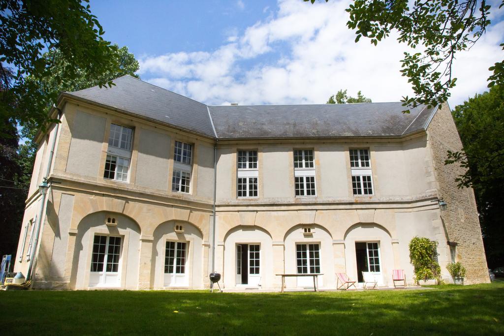 Château de Tilly-sur-Seulles Extérieur photo